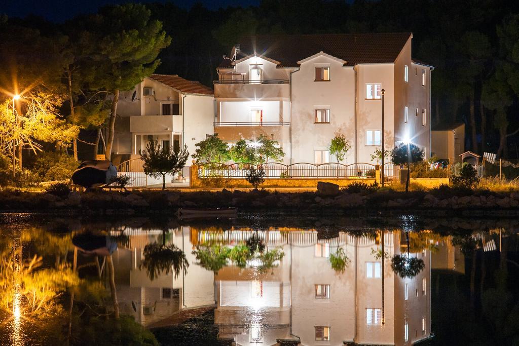 Apartments Maras Šibenik Exterior foto